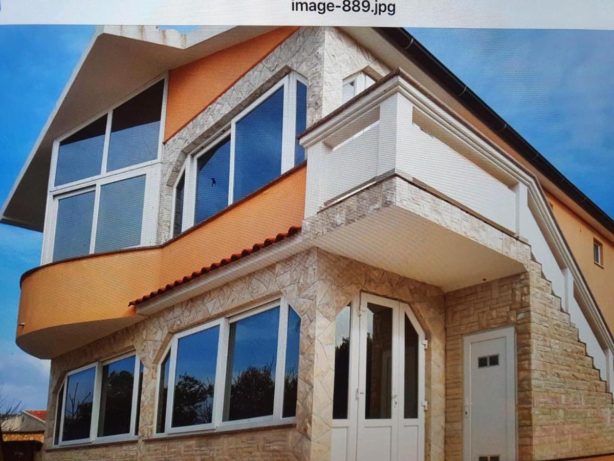 Apartmani Ruzmarin Vir Exterior foto